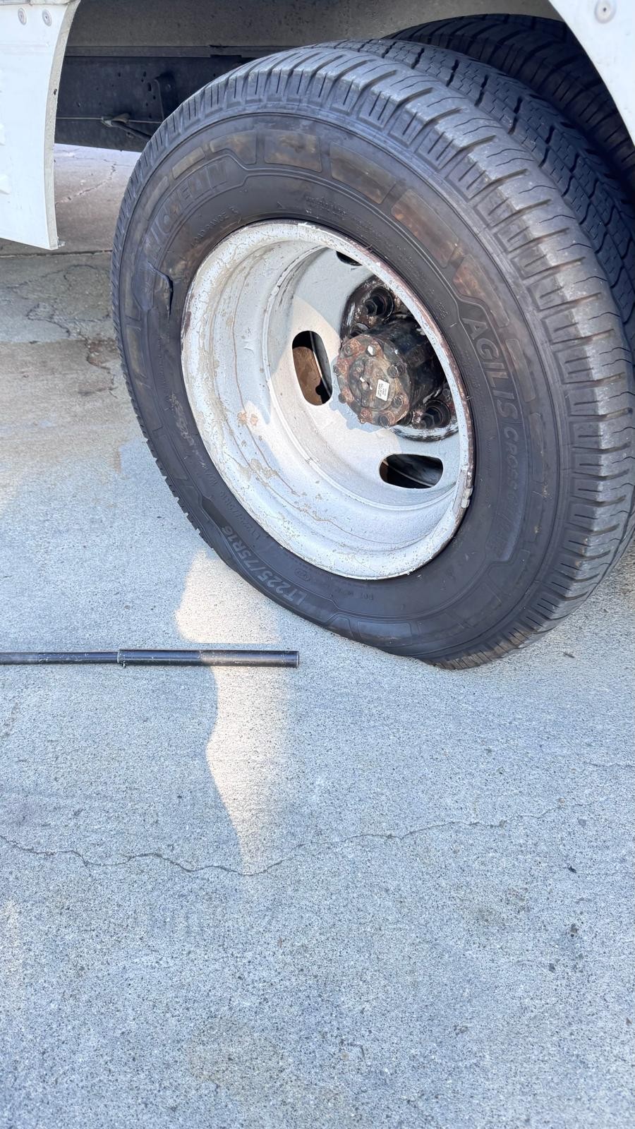 IVAN'S COMMERCIAL TIRES SERVICE · Gallery #24