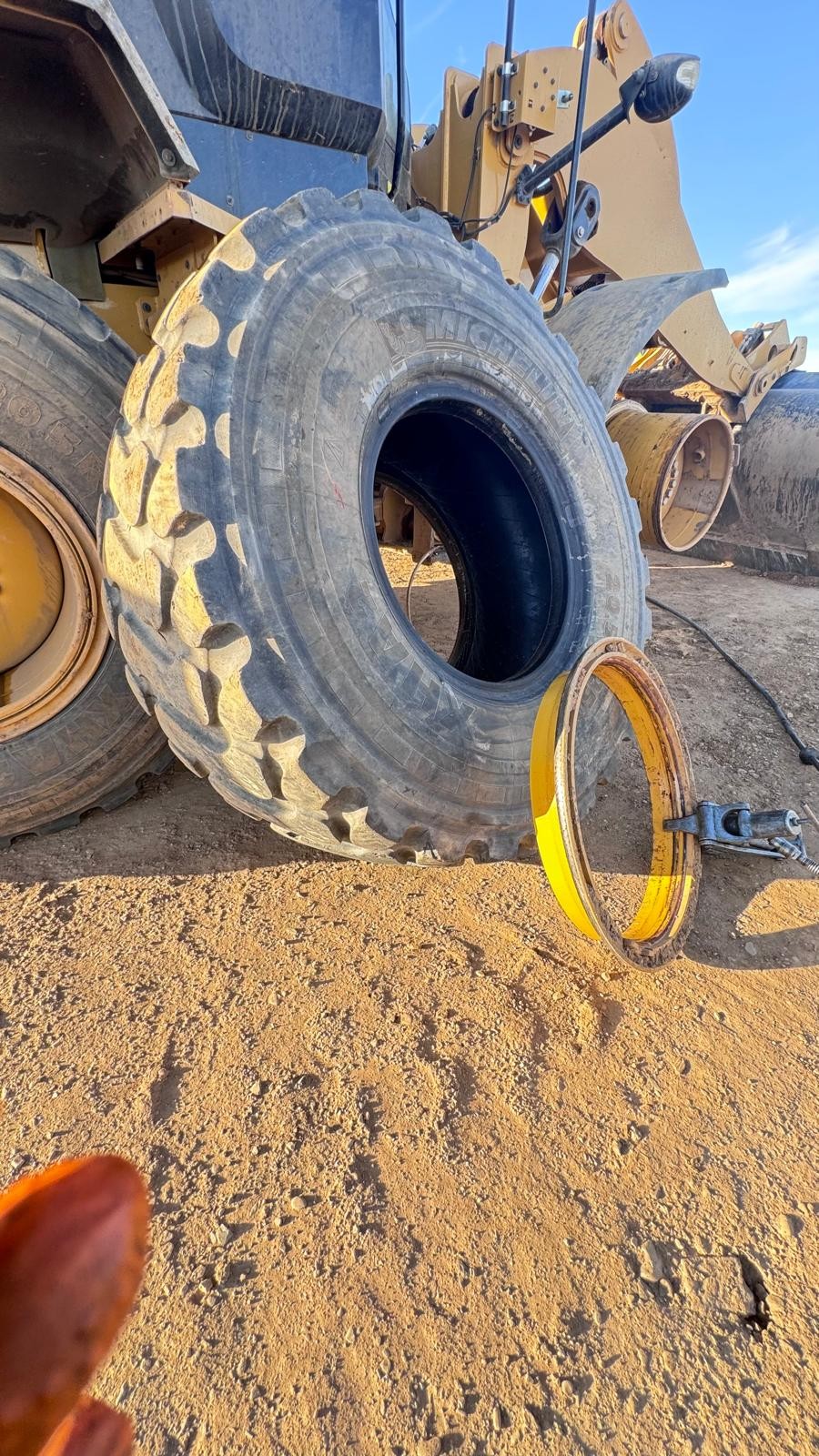 IVAN'S COMMERCIAL TIRES SERVICE · Gallery #72